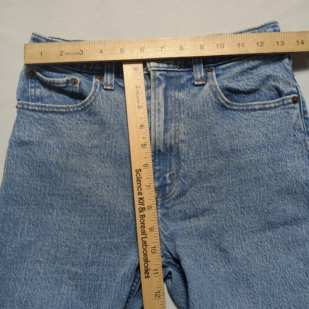 Abercrombie & Fitch The 90s Relaxed Jean High Rise Light Wash Blue Denim 26/2 - Picture 6 of 12